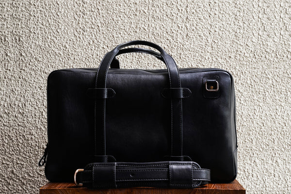 C.O. Travel/Black - 2 Weeks Preorder