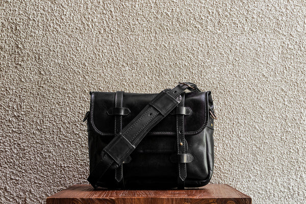 R.F. 11/Black