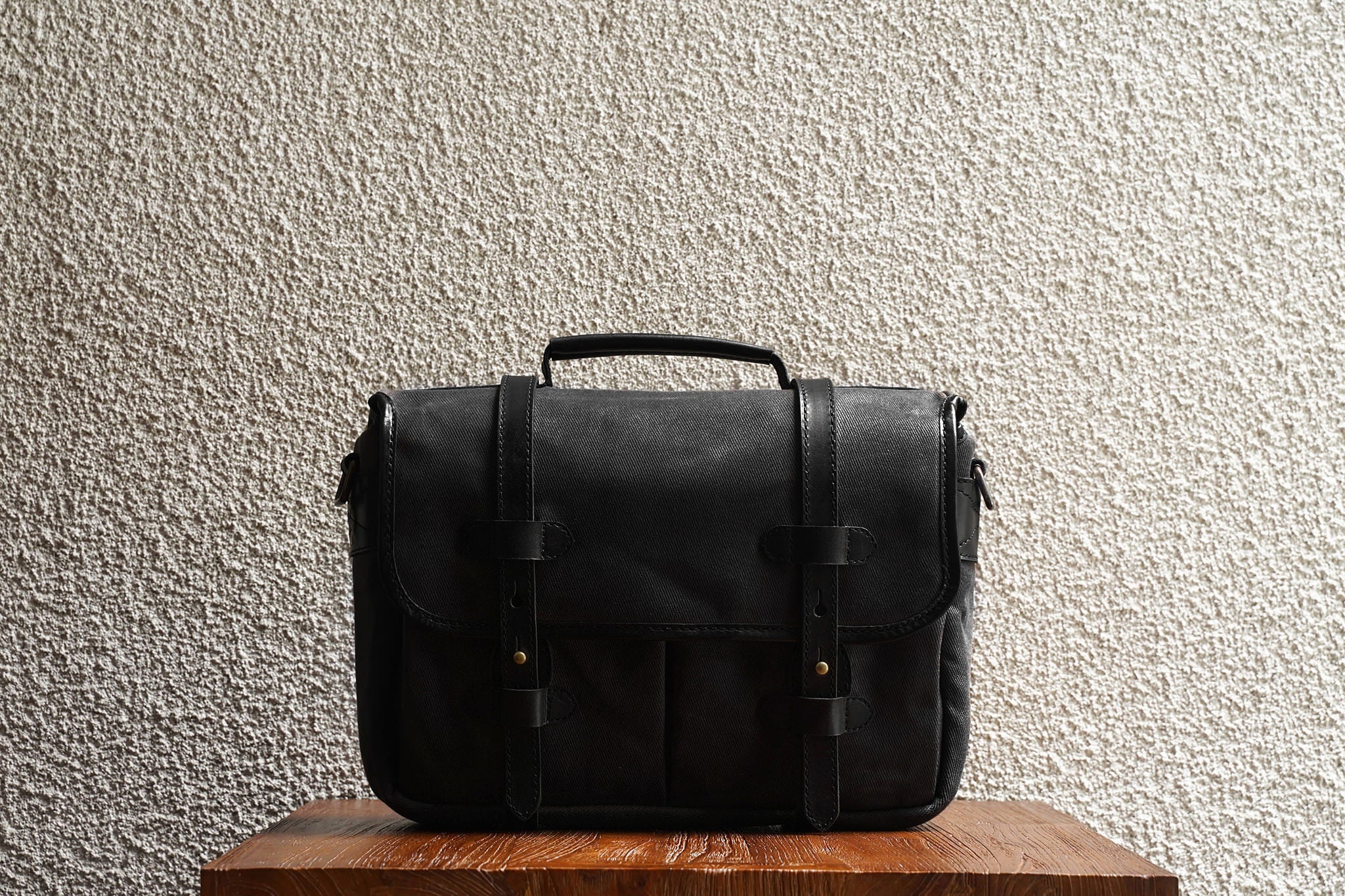 Rana 13/Black - Waxed Twill - 3 Weeks Preorder