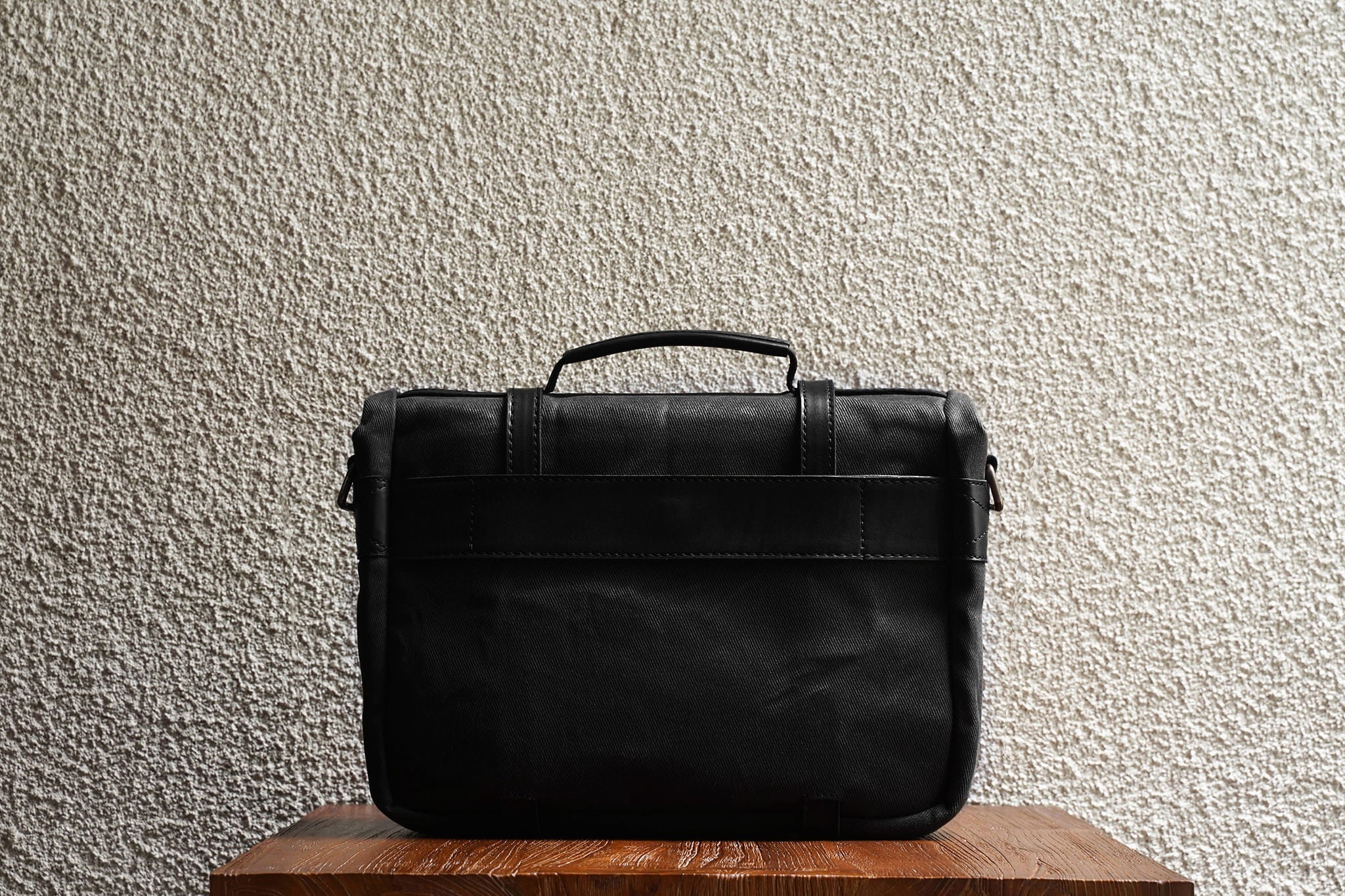 Rana 13/Black - Waxed Twill - 3 Weeks Preorder