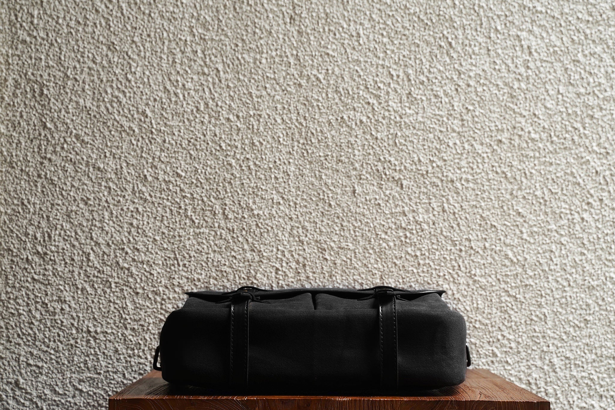 Rana 13/Black - Waxed Twill - 3 Weeks Preorder