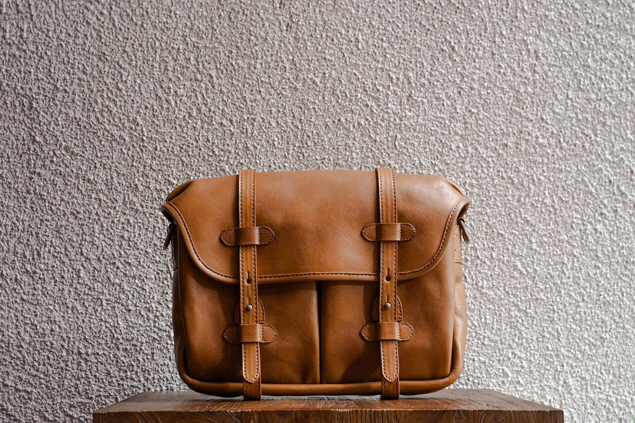 Our bags are made from as few leather pieces as possible. Fewer seams makes for a stronger bag.